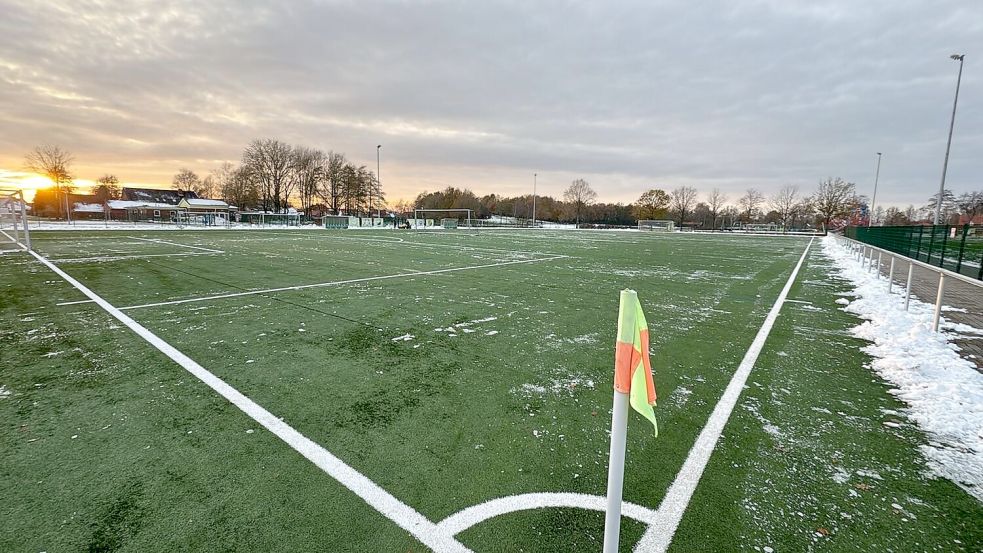 Alles vorbereitet: In Ihlow soll auf Kunstrasen gespielt werden. Foto: Privat