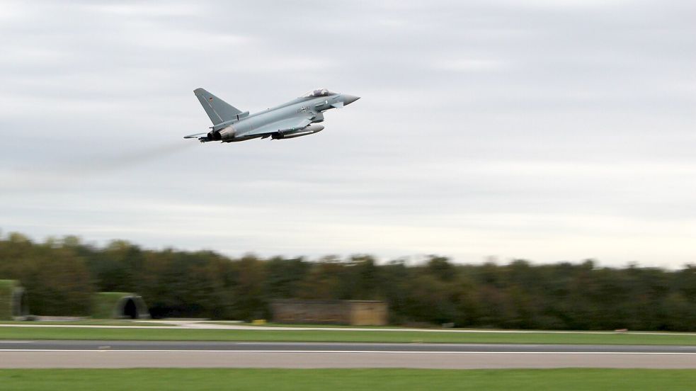 Ein Eurofighter startet vom Flugplatz Wittmundhafen. Foto: Imke Oltmanns
