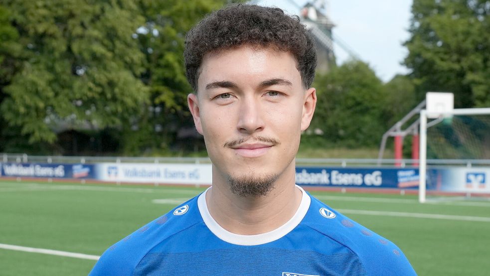 Samuel Stainbank erzielte für den TuS Esens den Ausgleichstreffer. Foto: Steenhoff