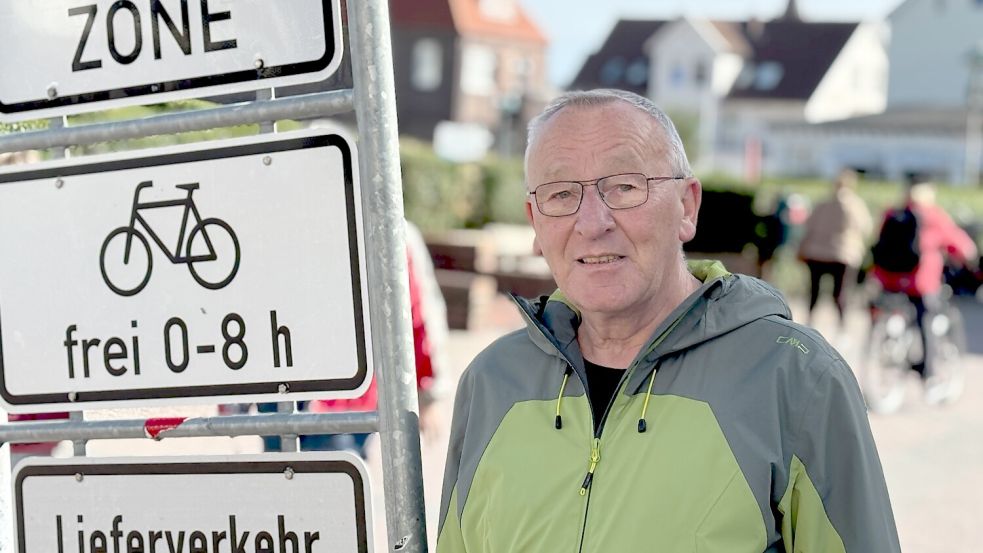 Norbert Kramer hatte sich mit seinen Beobachtungen des Radverkehrs im Borkumer Zentrum an die Zeitung gewandt. Foto: Florian Ferber