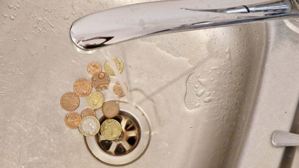 Die Abwassergebühr wird nach der in den Haushalten verbrauchten Frischwassermenge berechnet. Foto: Tatjana Gettkowski