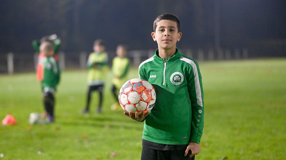 Wasem Al-Ali spielt bei den E-Junioren des VfR Heisfelde. Foto: DPA