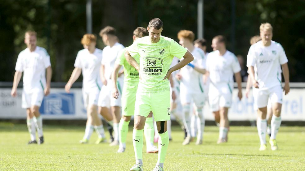 Das 0:8 gegen GW Mühlen war aus Trainer-Sicht ein Knackpunkt. Foto: Jens Doden/Emden