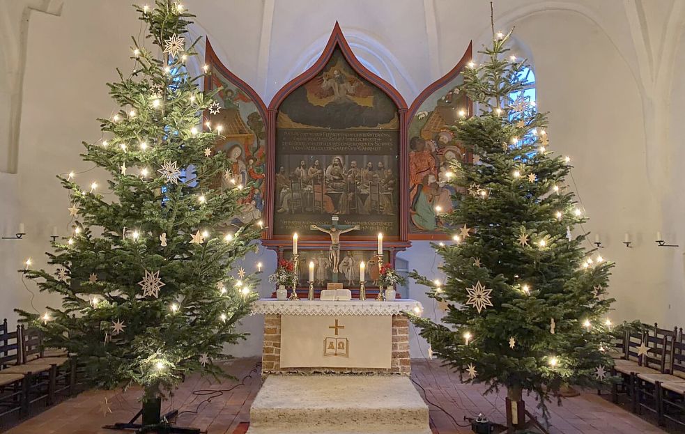 Wassereimer braucht man in der Filsumer Kirche heutzutage nicht mehr. Foto: St. Paulus Kirche Filsum/Archiv
