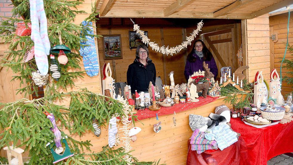 Wie gewohnt bieten zahlreiche Aussteller auf dem Weihnachtszauber handgemachte Arbeiten an. Foto: Melchert Stromann/Archiv