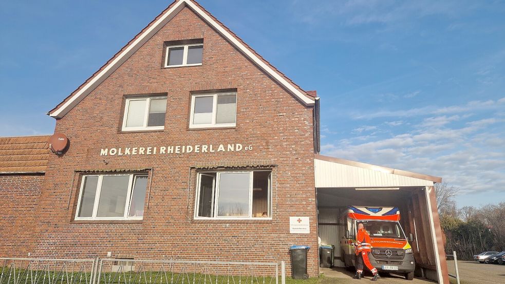 Die Rettungswache in der ehemaligen Molkerei am Achterumshörn in Bunderhee war von Anfang an als Übergangslösung geplant. Foto: Tatjana Gettkowski