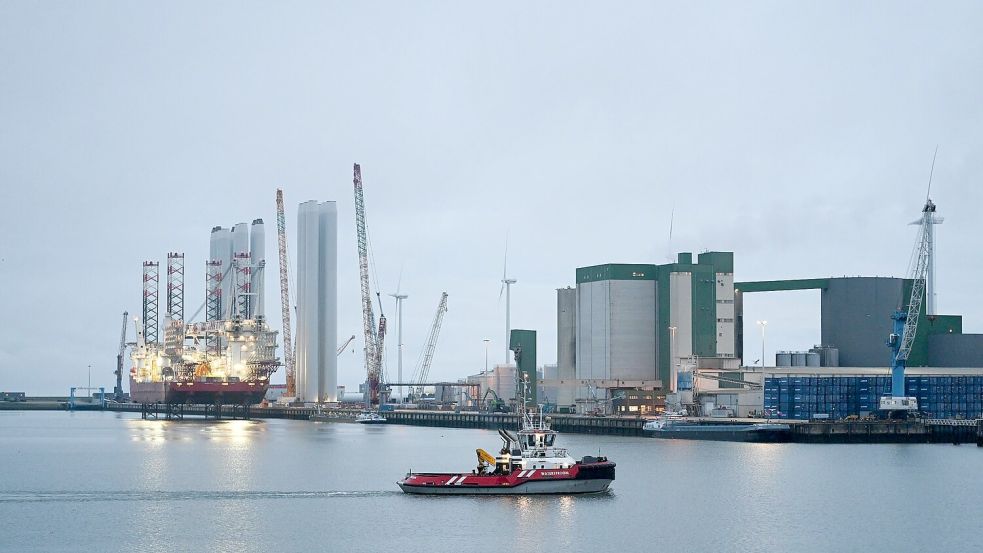 In Eemshaven ist ein Atomkraftwerk geplant. Foto: Lars Penning/dpa