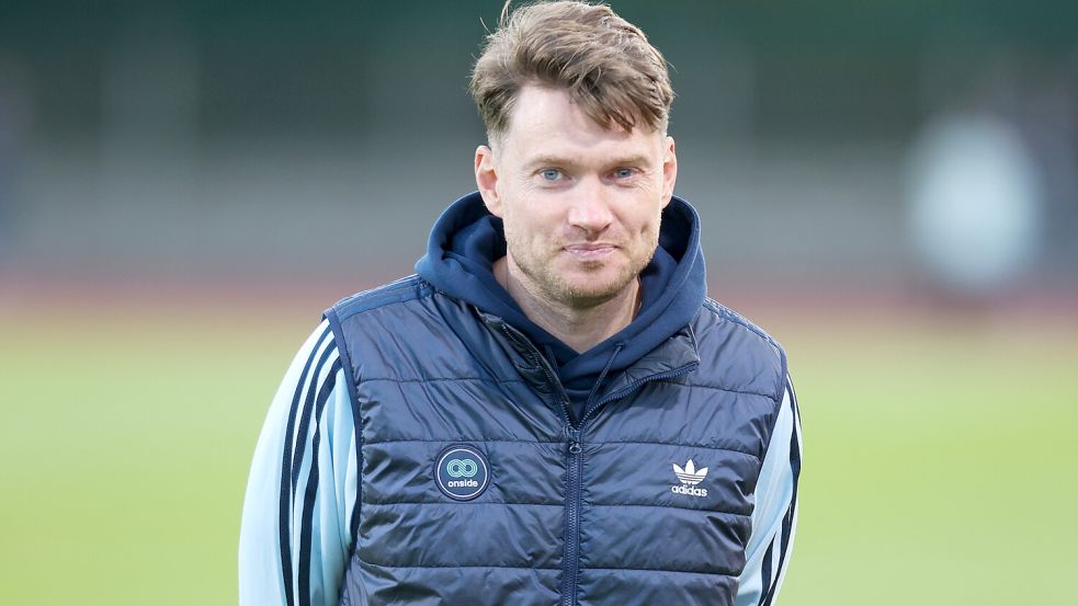 Henning Rießelmann muss sich in der Wintertransferperiode nach mindestens einem neuen Torhüter umsehen. Fotos: Doden/Emden