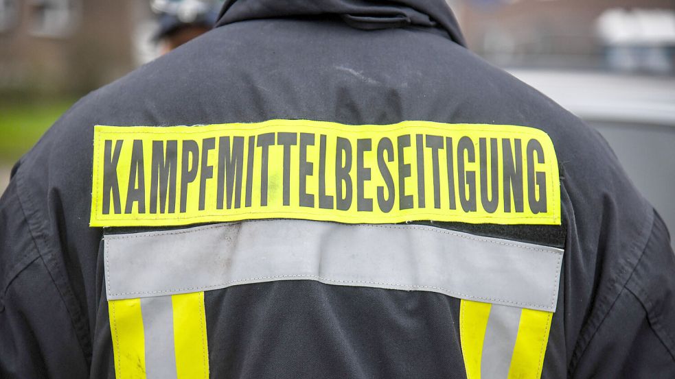Bauarbeiter sind in Bremen Farge auf eine alte Weltkriegsbombe gestoßen. Am Freitagmittag wurde der Blindgänger entschärft. Foto: imago images / Markus Joosten