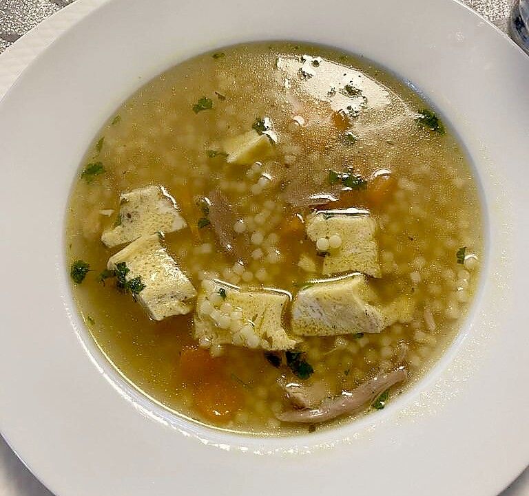 Die selbst gemachte Hühnersuppe bei Groenevelds ist für Kristina der Höhepunkt des Weihnachtsessens – und wird auch schon mal fotografiert. Foto: Kristina Groeneveld