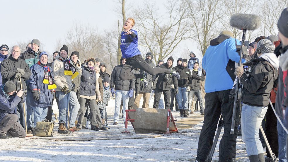 Findet diesen Winter der erste Feldkampf in Ostfriesland seit 2012 statt? Damals wurde in Utgast geworfen, nächster Ausrichter ist Blersum. 2018 war Oldenburg mit Stollhamm Gastgeber. Archivfoto: Wilfried Frerichs