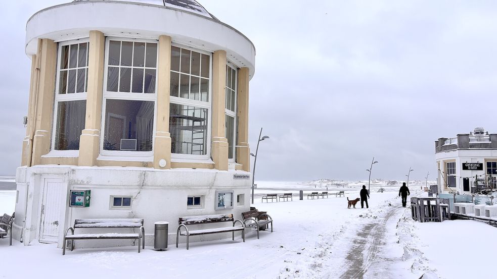 Der Musikpavillon an der Promenade im Winterkleid. Foto: Florian Ferber