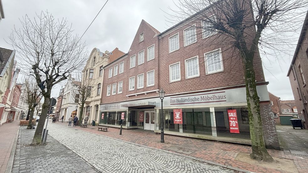 Der rechte Gebäudeteil wird vollständig verschwinden. Foto: Jonas Bothe