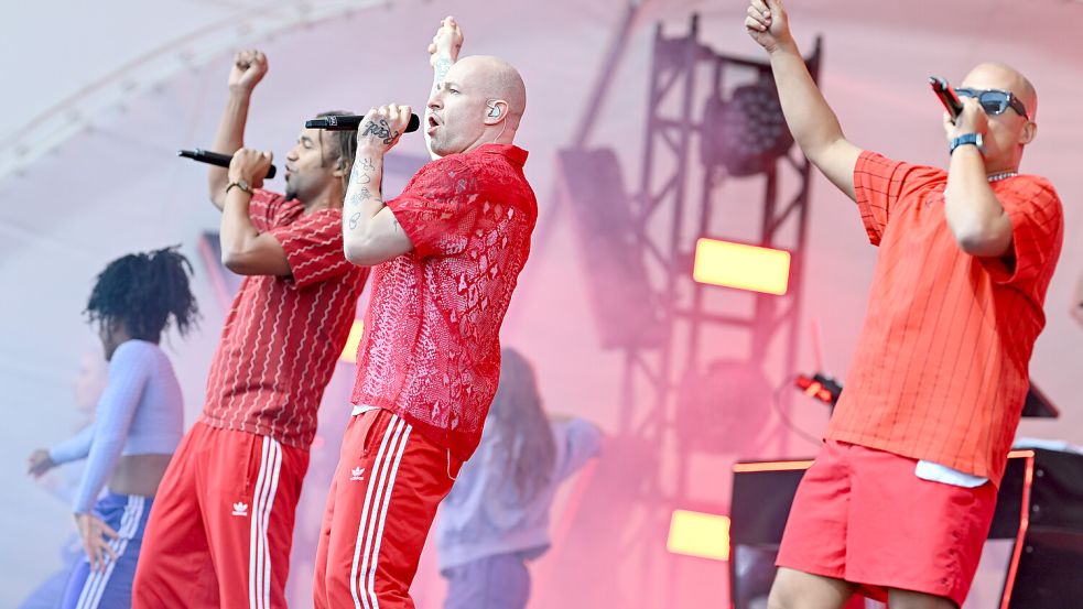 Mit großen Open-Air-Shows kennen sich die Musiker von Culcha Candela bestens aus – haben sie doch jahrzehntelange Erfahrung. Foto: Uwe Anspach/dpa