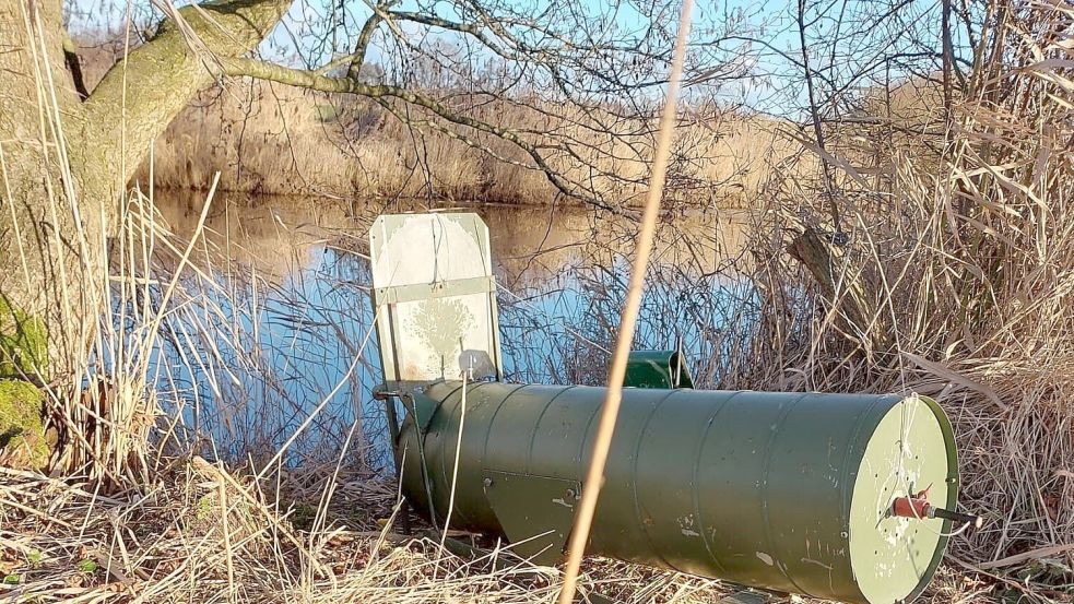 Nutria-Fallen lösen einen elektronischen Impuls aus und informieren den Jäger per App über den Fang. Foto: Peter Groot