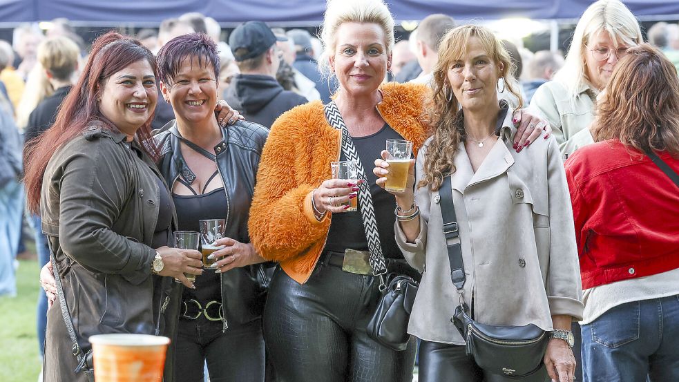 Im Van-Ameren-Bad gibt es im August die Mitternachtsschwimmen-Abende. Foto: Jens Doden/Archiv