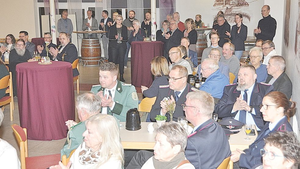 Vertreter von Institutionen, Vereinen und Ratsfraktionen waren zum Neujahrsempfang gekommen. Foto: Bodo Wolters