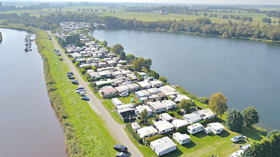 Der Campingplatz am Jümmesee hat etwa 200 Parzellen für Camper. Foto: Dübbelde Immobilien