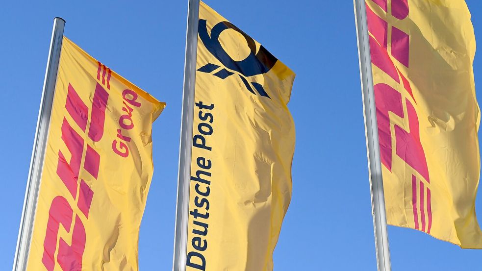 Die Deutsche Post DHL informiert über Änderungen auf Borkum. Symbolbild: Wolf von Dewitz/dpa