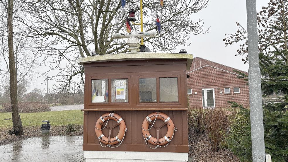 Die Idee: Wenn sich irgendwo Karnevalsflüchtlinge verstecken, dann vielleicht in Ditzum. Foto: Oliver Bär