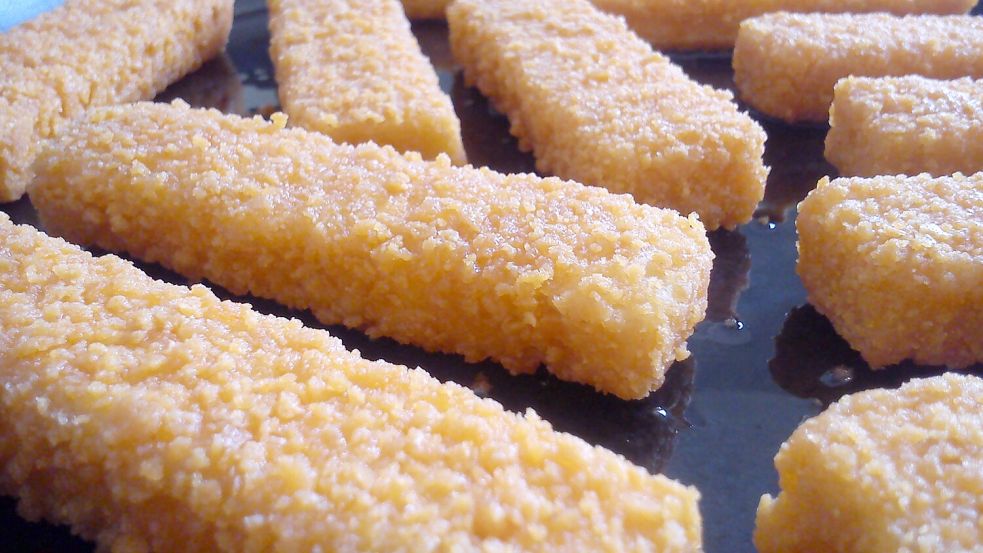 Ein 30-Jähriger hat aus einem Pflegeheim im Bremen-Vegesack neben Laptops auch Fischstäbchen mitgehen lassen. Foto: imago images / Panthermedia