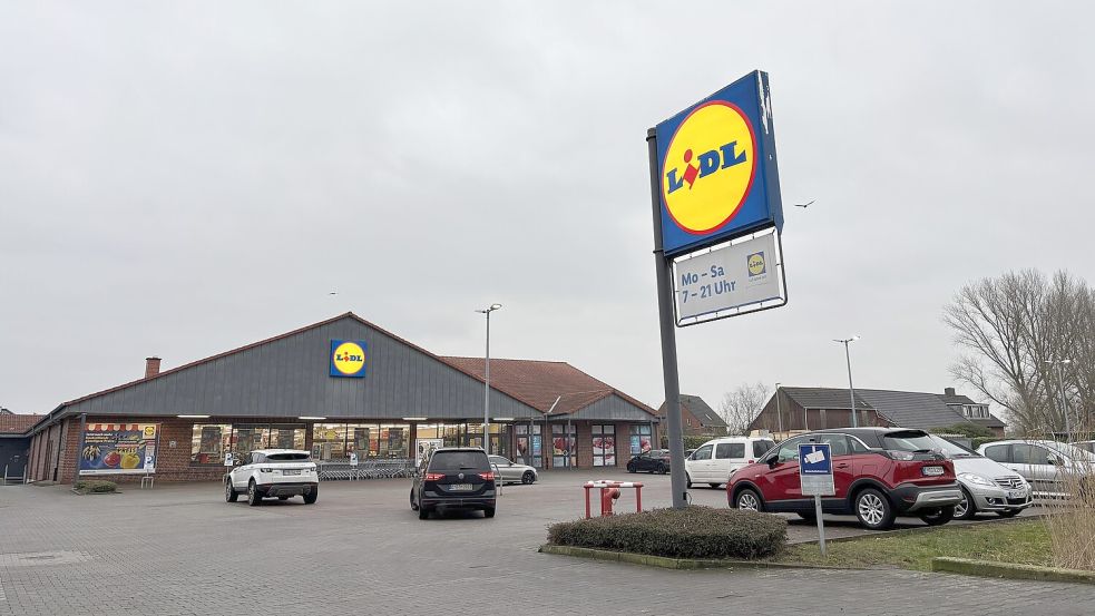Soll abgerissen werden: der alte Lidl-Markt in Wolthusen. Foto: Stephanie Schuurman/Archiv