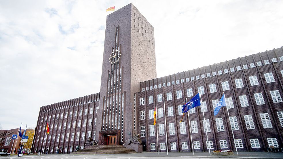 Das Rathaus von Wilhelmshaven. Nach der Wahl im Herbst 2026 wird hier ein neuer Bürgermeister einziehen. Foto: Hauke-Christian Dittrich/dpa