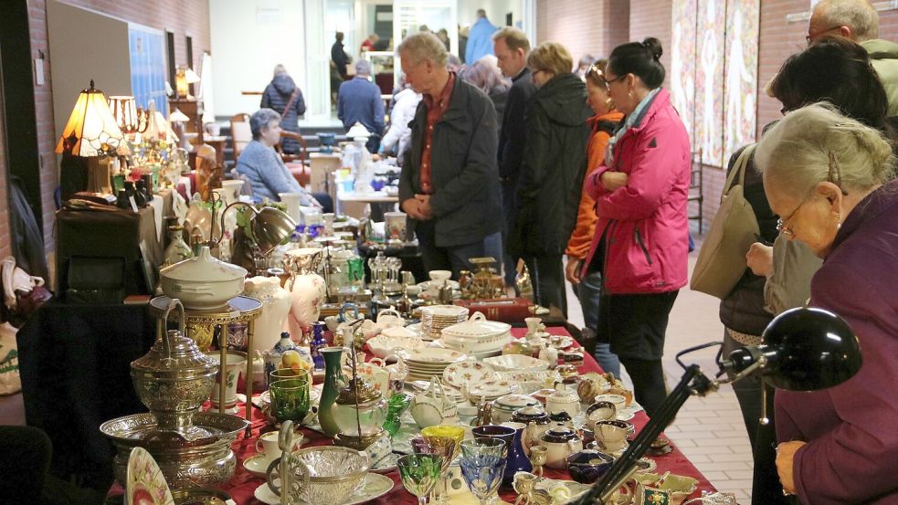 An den Ständen von rund 40 Anbieterinnen und Anbietern gibt es vieles zu entdecken. Foto: Läuft!Events