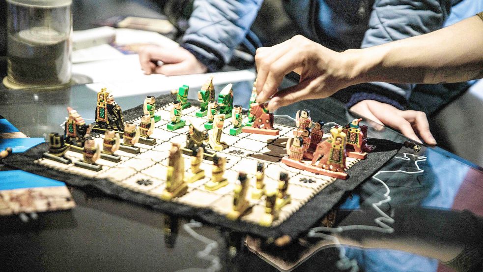 Zu einer Spiele-Nacht lädt das Küstenmuseum in Wilhelmshaven ein. Symbolfoto: Carsten Koall/DPA