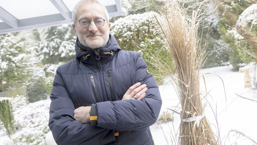 „Privilegiertheit? Da krieg ich die Motten!“, sagt Hermann Jakobs. Der Mann aus der Boomergeneration hat eine andere Sicht auf Klischees und Vorurteile. Foto: Lars Schroer