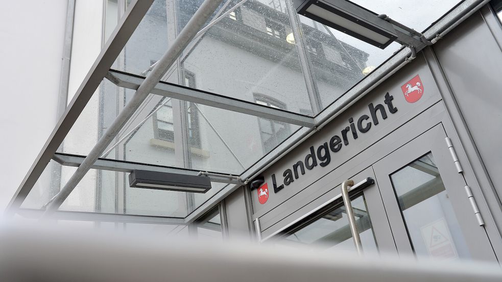 Vor dem Landgericht Aurich geht es um versuchten Mord. Foto: Klaus Ortgies/Archiv
