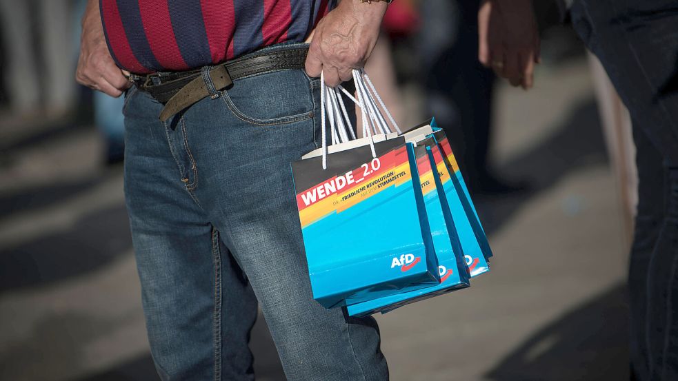 Ist die AfD ein Fluch für die deutsche Wirtschaft? Bislang scheuen die meisten Wirtschaftsvertreter die Nähe zu den Rechtspopulisten. Foto: imago images/Bildgehege