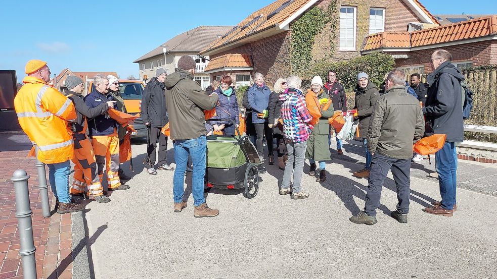 Auch in diesem Jahr sollen möglichst viele fleißige Hände bei der Inselreinigung mitmachen. Foto: Martin Kauf/Archiv