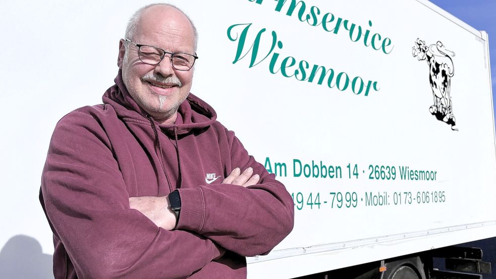 Seit 2009 ist Heiko Müller für den Farmservice Wiesmoor unterwegs. 2014 hat er ihn übernommen. Foto: Nicole Böning