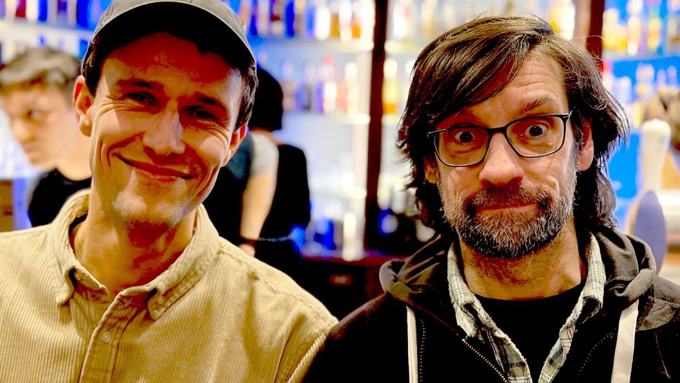 Gespannt auf neue Impulse durch „Jazz49“: Die Jazz-Musiker Mattis Balks (links, 34 Jahre) und Florian Schaube (rechts, 54). Foto: Matthias Liedtke