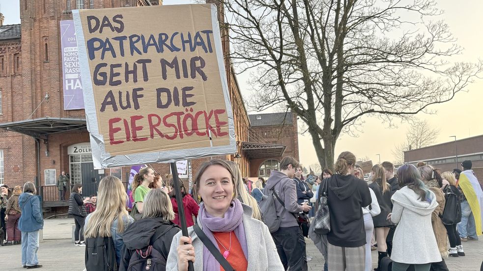 Beim „Frauen*streik“ in Leer gab es Kritik am Patriarchat. Foto: Jasmin Oltmanns