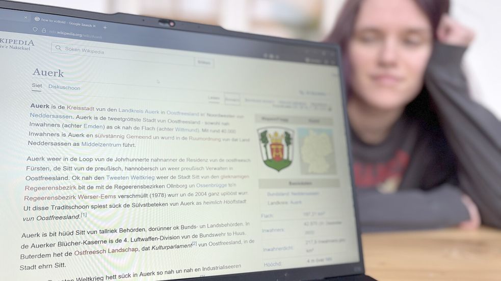 Die plattdeutsche Wikipedia-Seite für Aurich oder "Auerk". Foto: Romy Jochens