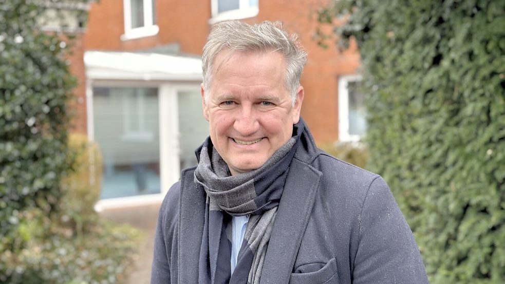 Thomas Hohlfeld ist seit 2025 Geschäftsführer des MVZ Aurich-Norden. Er sagt, die Abgabe der Wiesmoorer Zweigstelle sei „kein Rückzug“, sondern eine gute Lösung. Foto: Nicole Böning