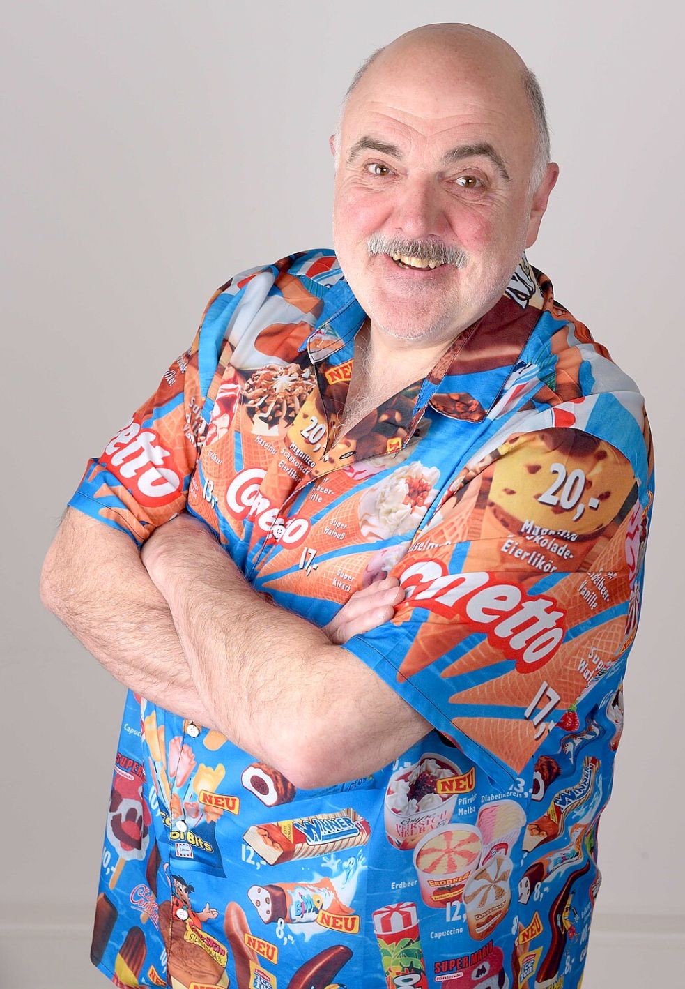 Joachim H. Peters, ehemaliger Kriminalbeamter, schreibt spannende Nordsee-Krimis um Privatdetektiv Koslowski. Foto: Annette Flentge