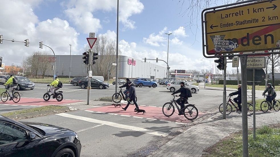 An der Kreuzung beim Dollart-Center ist kürzlich die Ampel ausgefallen. Foto: Hannah Weiden