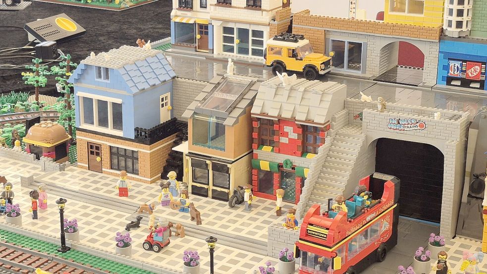 In Bad Zwischenahn gibt es viele Modelle aus den bunten Lego-Steinen zu entdecken. Foto: Veranstalter