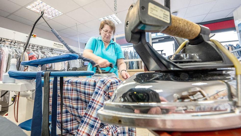 Die Wüsteney-Filialen in Emden, Aurich und Norden sind inzwischen geschlossen. Bestehen bleibt lediglich die Filiale in Jever. Foto: Klaus Ortgies