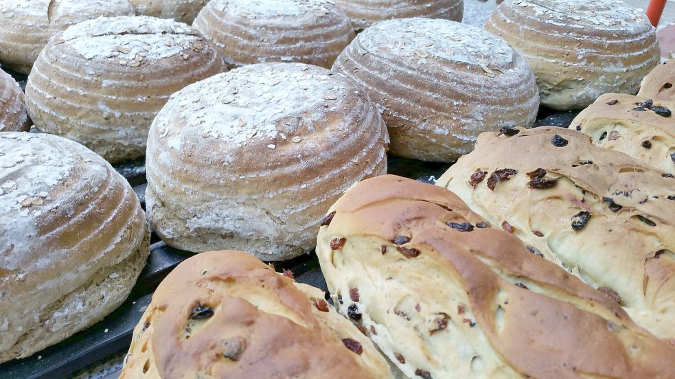 Frisches Brot aus dem Steinbackofen gibt es an diesem Sonntag beim Backtag in Idafehn. Symbolfoto: privat/Archiv