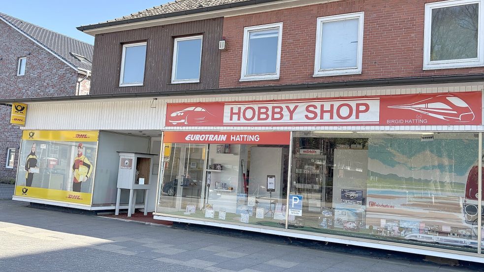 Der Hobby-Shop samt Postfiliale befindet sich derzeit noch in der Hauptstraße 7 in Leer-Loga. Foto: Jonas Bothe