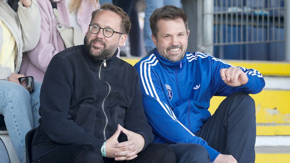 Bild-Mann Paul Ronzheimer (hier neben BSV-Finanzchef Nils Janzen) war zu Besuch.