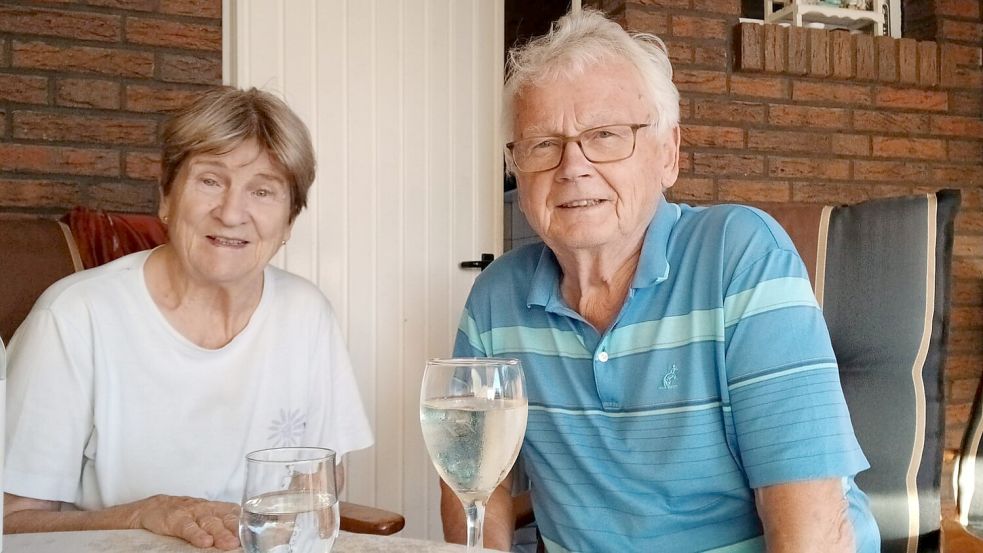 Monika und Gerd Klein aus Emden feiern an diesem Donnerstag ihre Diamantene Hochzeit. Foto: Privat
