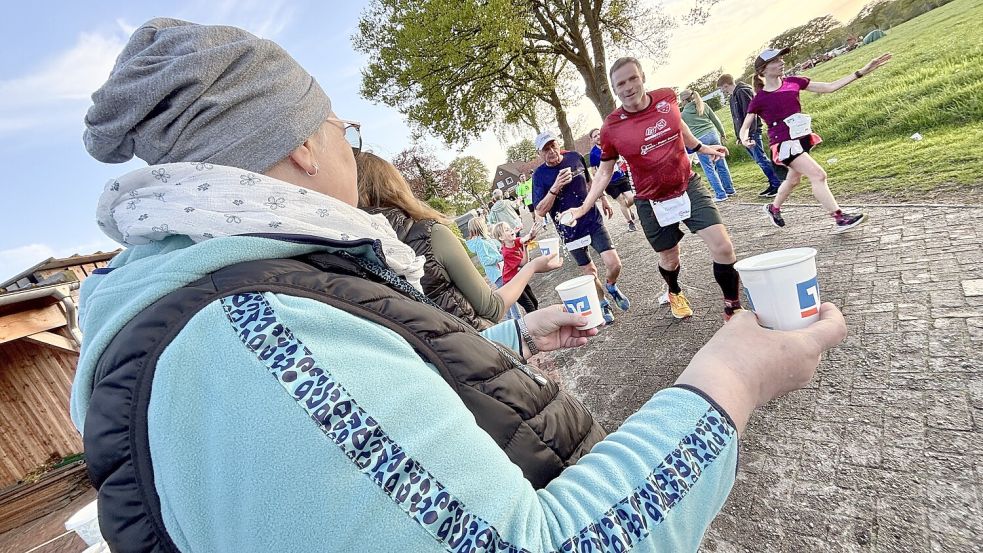 Wie im letzten Jahr hofft man auch in diesem Jahr auf Unterstützung am Streckenrand. Foto: Klaus Ortgies/Archiv