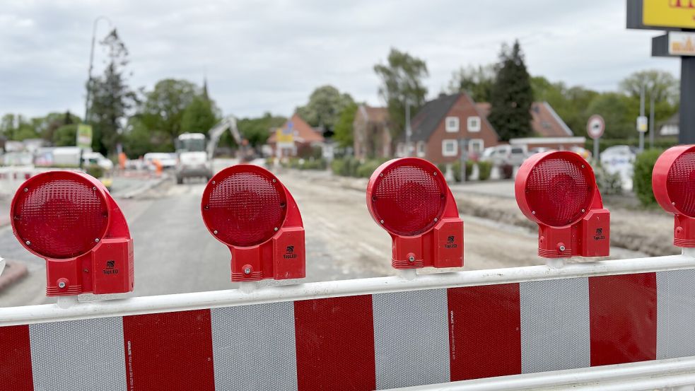 Die Ostertorstraße in Remels ist an einer Stelle komplett gesperrt. Eine weitere Vollsperrung kommt demnächst hinzu. Foto: Madita Janßen/Archiv