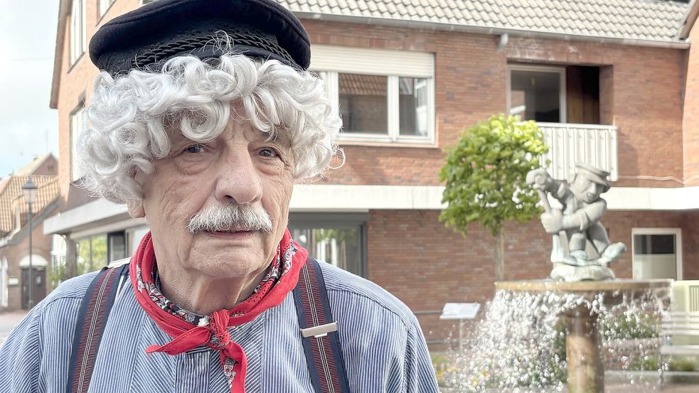 Roman Mayer als Kultfigur Jan Schüpp wird künftig nicht mehr in der Wittmunder Innenstadt unterwegs sein. Die Suche nach einem Nachfolger läuft. Foto: Susanne Ullrich