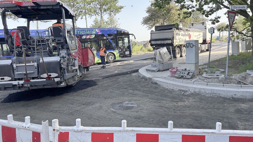 Finale: Zwischen Stör- und Hechtstraße wird das letzte Teilstück der Ausfallstraße saniert. Fotos: Stephanie Schuurman